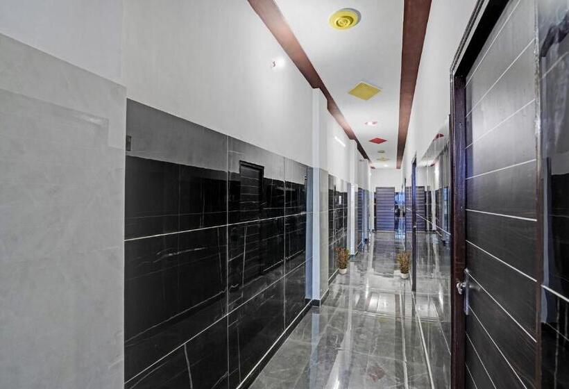 Hotelli Oyo Flagship 80810  H N J