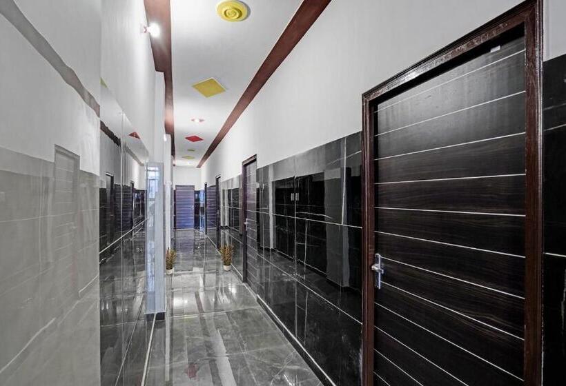 Hotelli Oyo Flagship 80810  H N J