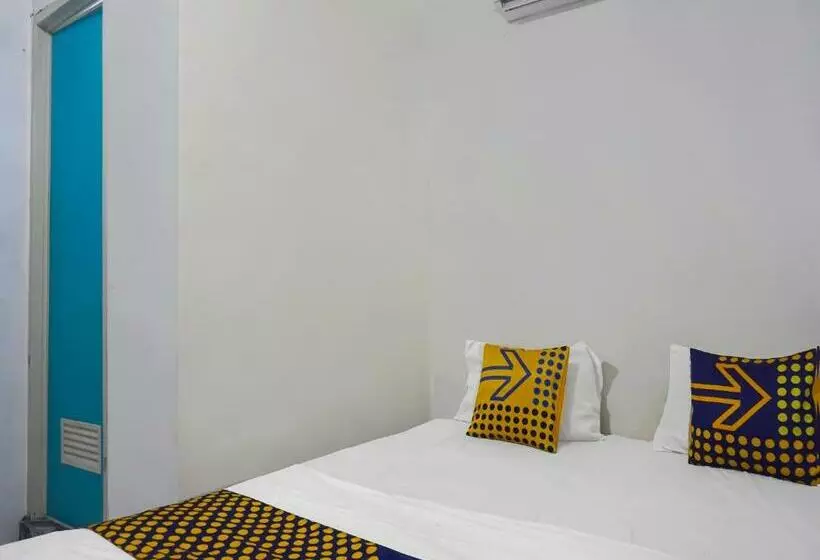ホテル Spot On 92154 Nusasari Guest House
