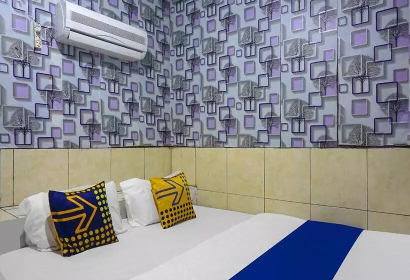 ホテル Spot On 92154 Nusasari Guest House