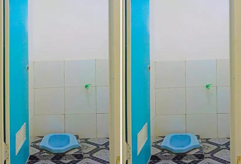 ホテル Spot On 92154 Nusasari Guest House