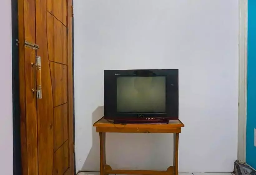 ホテル Spot On 92154 Nusasari Guest House