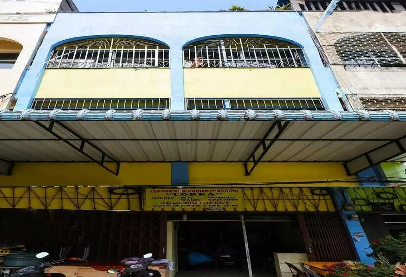 Hotelli Spot On 92186 Penginapan Lorra