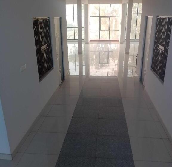 호텔 Spot On Moon Light