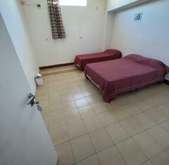 بنسيون Habitaciones Besares 161