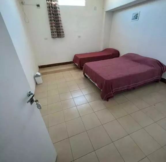پانسیون Habitaciones Besares 161