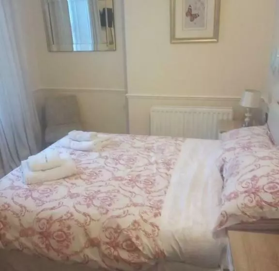 پانسیون Wedgwood Guest House