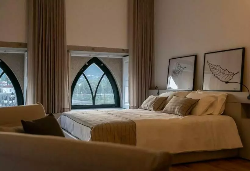 تختخواب و صبحانه Camões Apartments