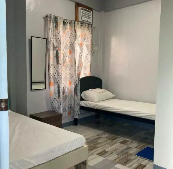 ベッドアンドブレックファースト Panglao Runway Inn