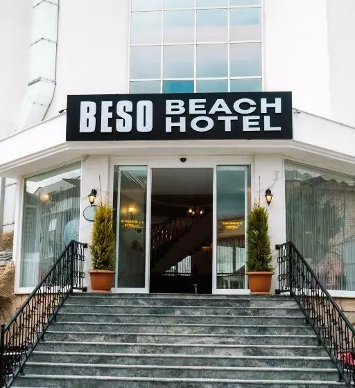 Beso Beach