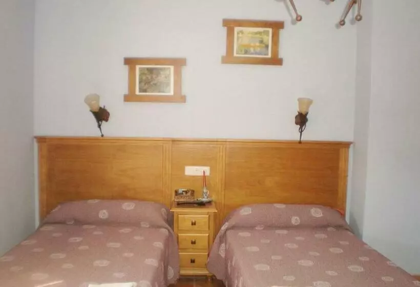 ペンション Alojamiento Por Habitaciones