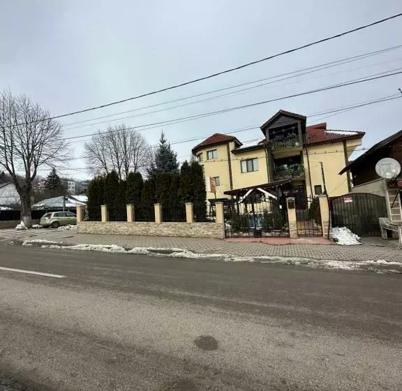 پانسیون Casa Geo Alex