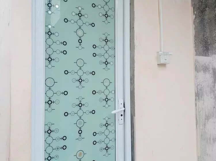 هاستل Homy House Semarang