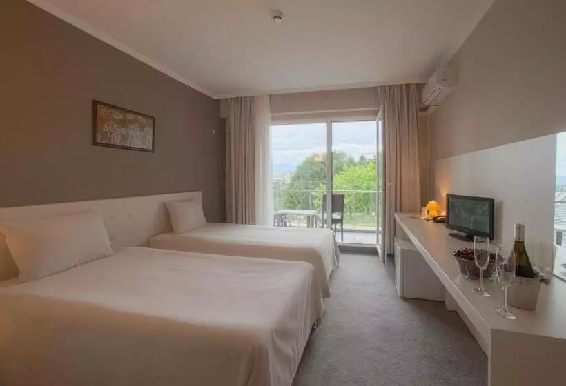 ホテル парк хотел кюстендил