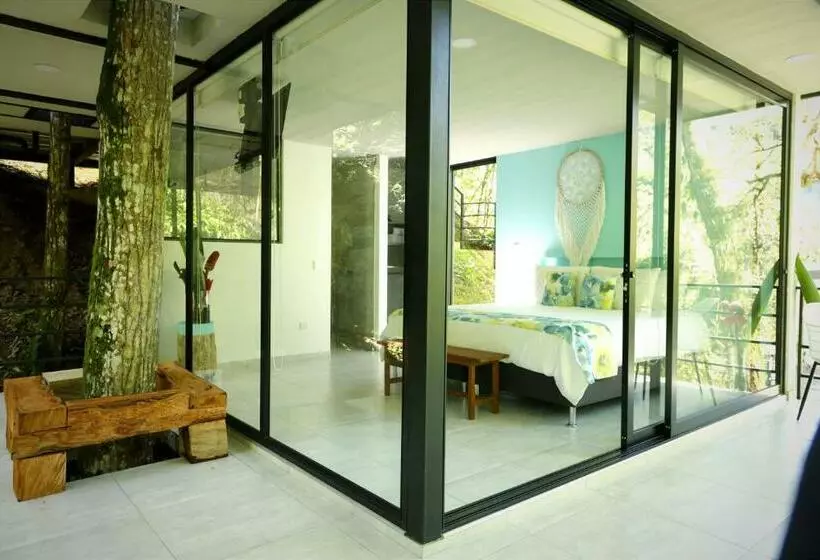 Shambhala Ecohotel Boutique La Vega