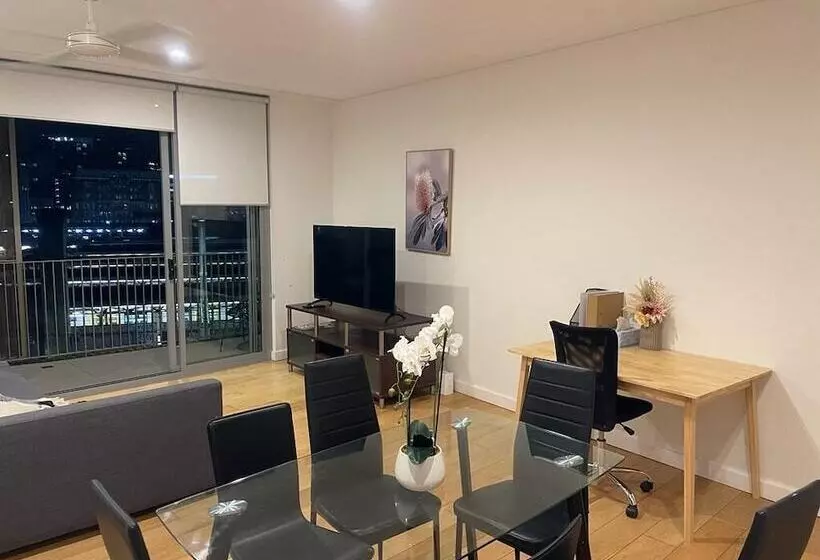 هتل Central Station Apartments