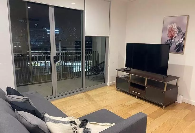 هتل Central Station Apartments