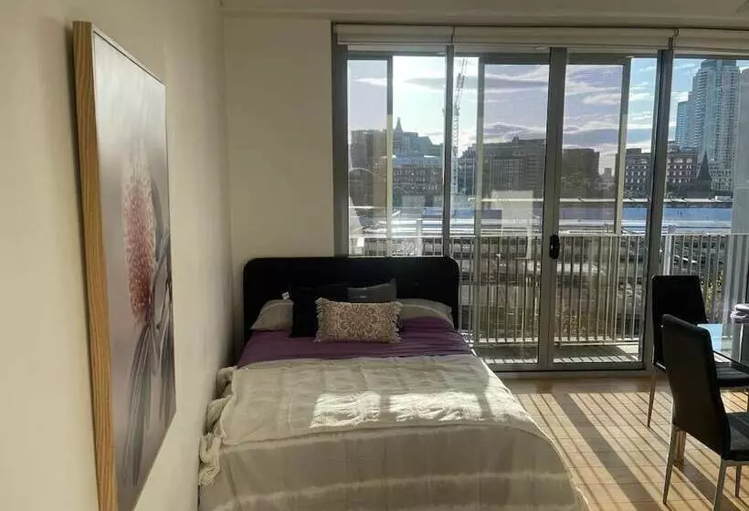 هتل Central Station Apartments