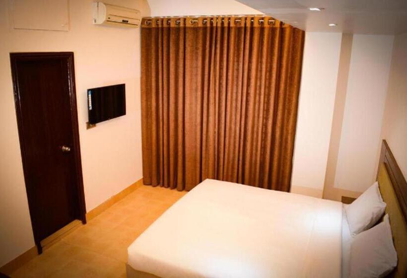 The Alina Hotel & Suites