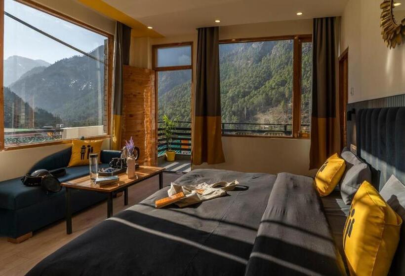 The Hosteller Kasol, Parvati Valley