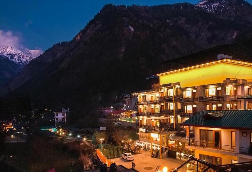 The Hosteller Kasol, Parvati Valley