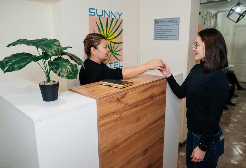 уютный Sunny Hostel