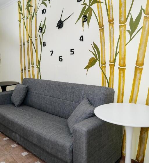 уютный Sunny Hostel