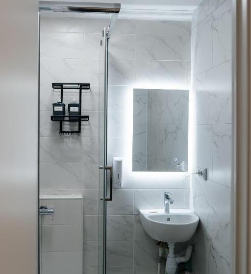 уютный Sunny Hostel