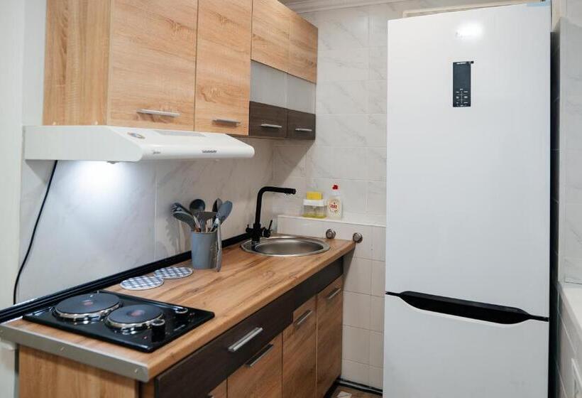 уютный Sunny Hostel