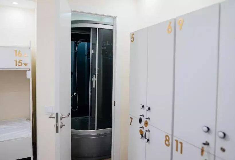 уютный Sunny Hostel
