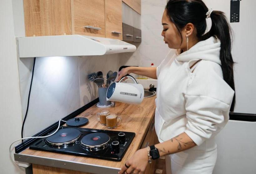 уютный Sunny Hostel