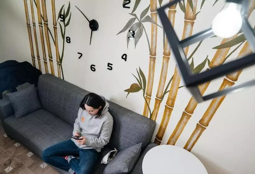 уютный Sunny Hostel