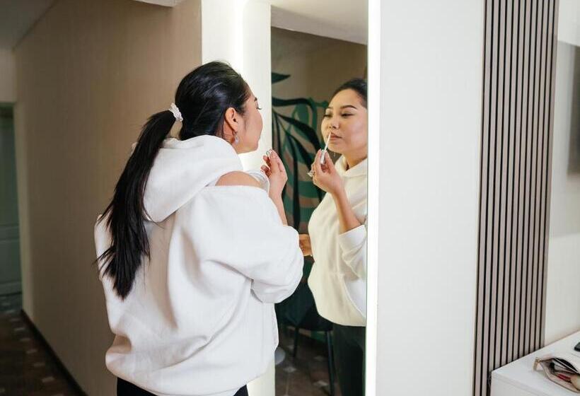 уютный Sunny Hostel