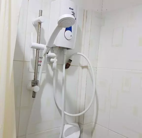 تختخواب و صبحانه Diakopes Inn