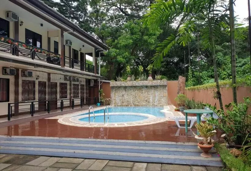 تختخواب و صبحانه Diakopes Inn
