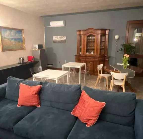 Aamiaismajoitus (B&B) Residenza Borgo San Rocco