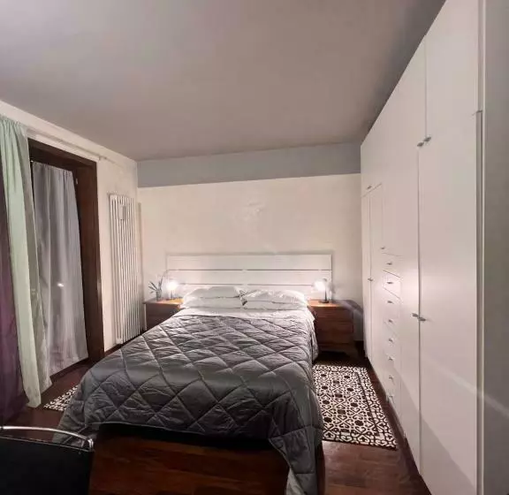 Aamiaismajoitus (B&B) Residenza Borgo San Rocco