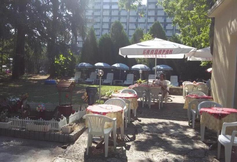 בית מלון כפרי хотел русалка