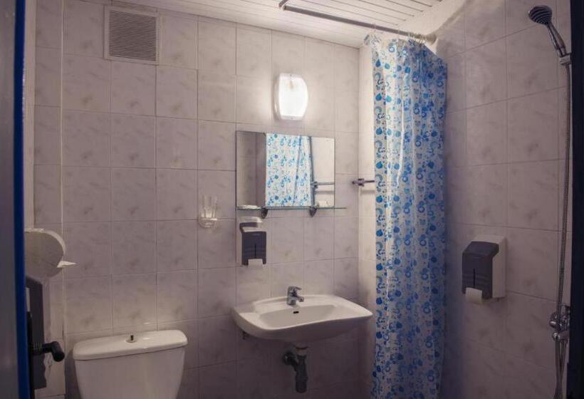 בית מלון כפרי хотел русалка