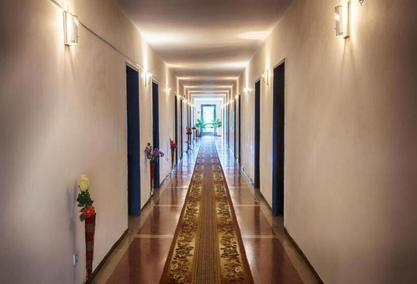 בית מלון כפרי хотел русалка