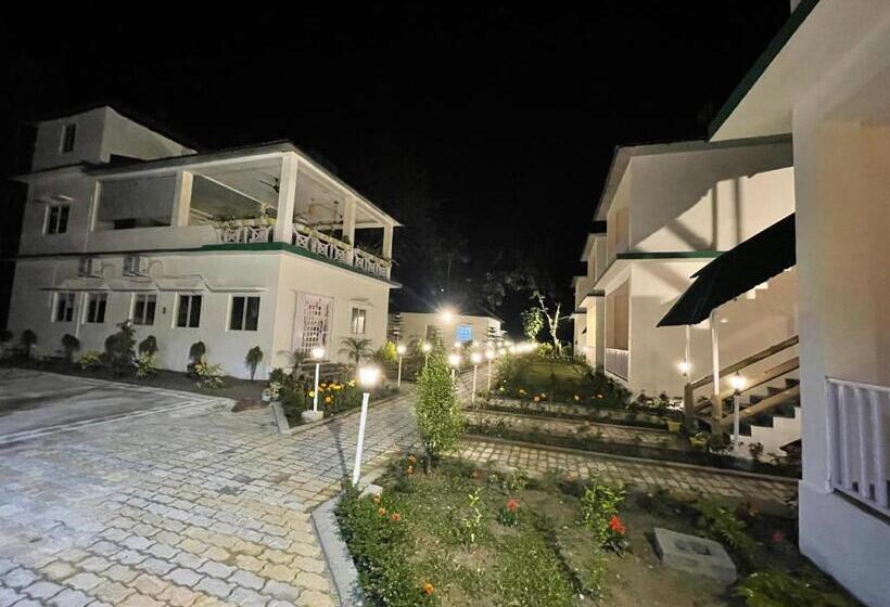 בית מלון כפרי Jaldapara Forest Tourist Lodge Jftl