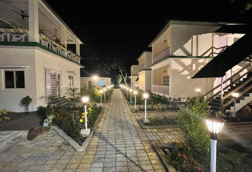 בית מלון כפרי Jaldapara Forest Tourist Lodge Jftl