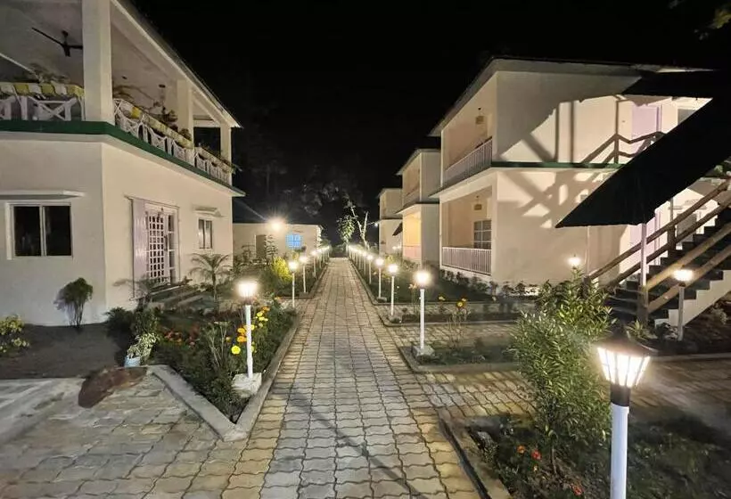 ホテル Jaldapara Forest Tourist Lodge Jftl