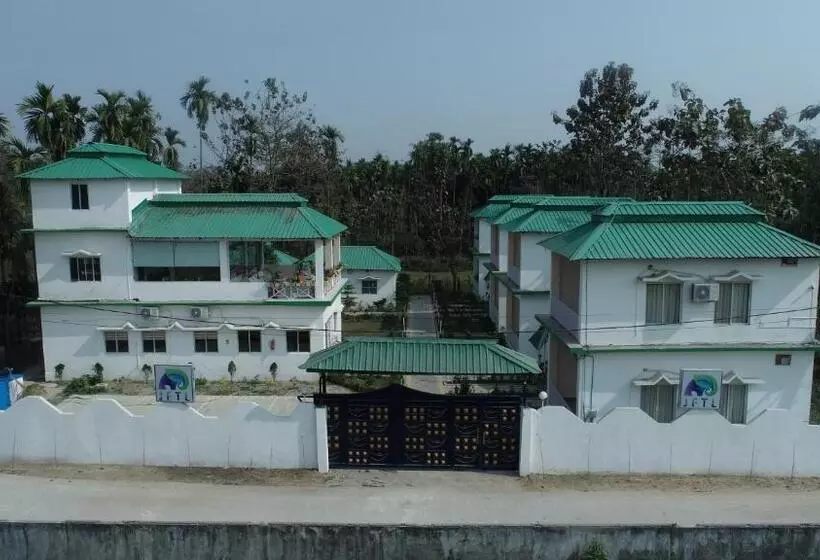 ホテル Jaldapara Forest Tourist Lodge Jftl