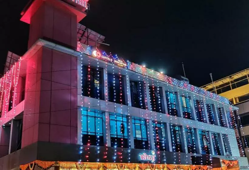 Fabhotel Sparkling Pearl