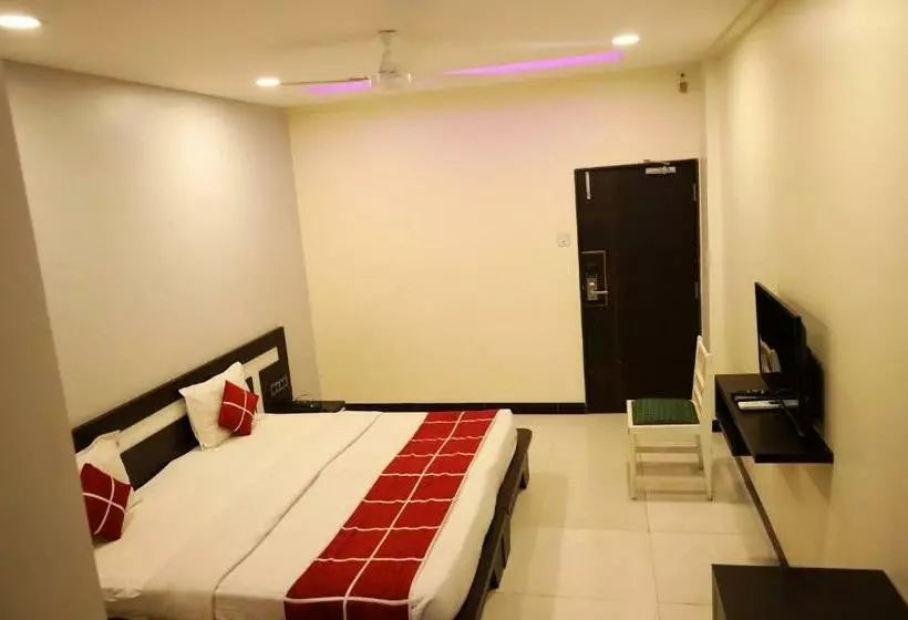 Fabhotel Sparkling Pearl