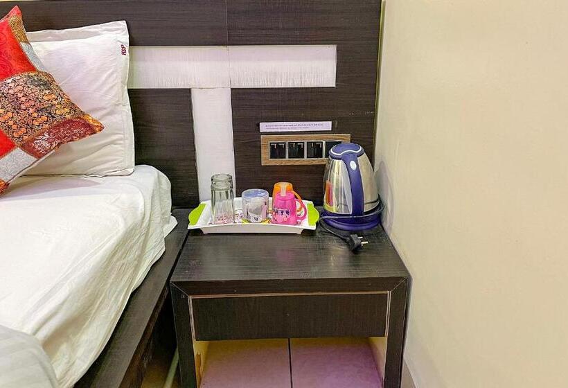 Fabhotel Sparkling Pearl