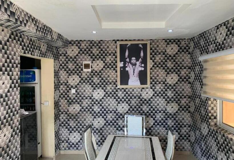 هتل Vintage Classic Lodge