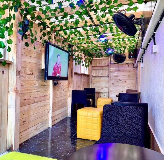 هتل Vintage Classic Lodge