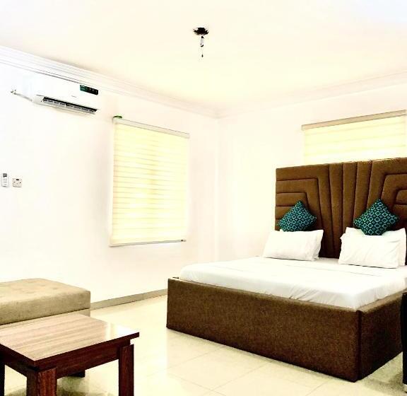 هتل Vintage Classic Lodge